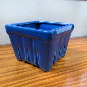 Berry Basket from Stonewall Kitchen, Ceramic, NWT